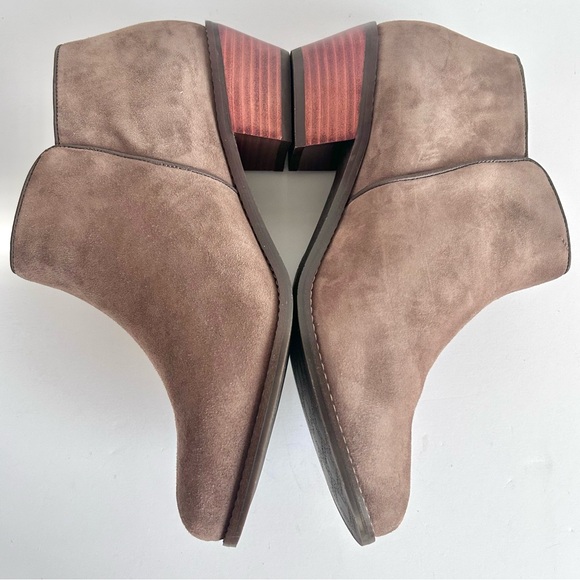 🍂NEW IN BOX Vionic Serena Ankle Boots. Greige. Size: 10 - Picture 5 of 12